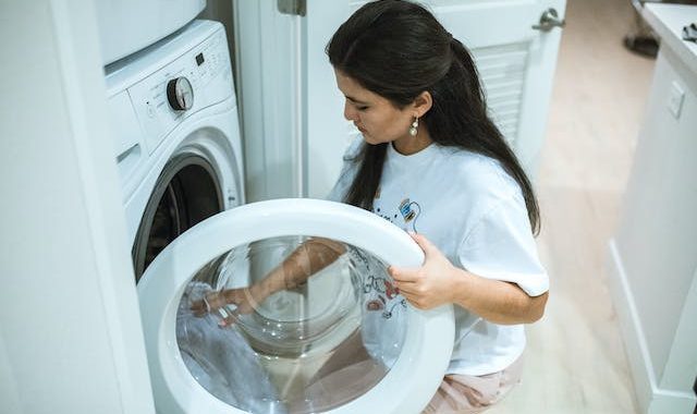 Come pulire la lavatrice: i migliori metodi e consigli efficaci